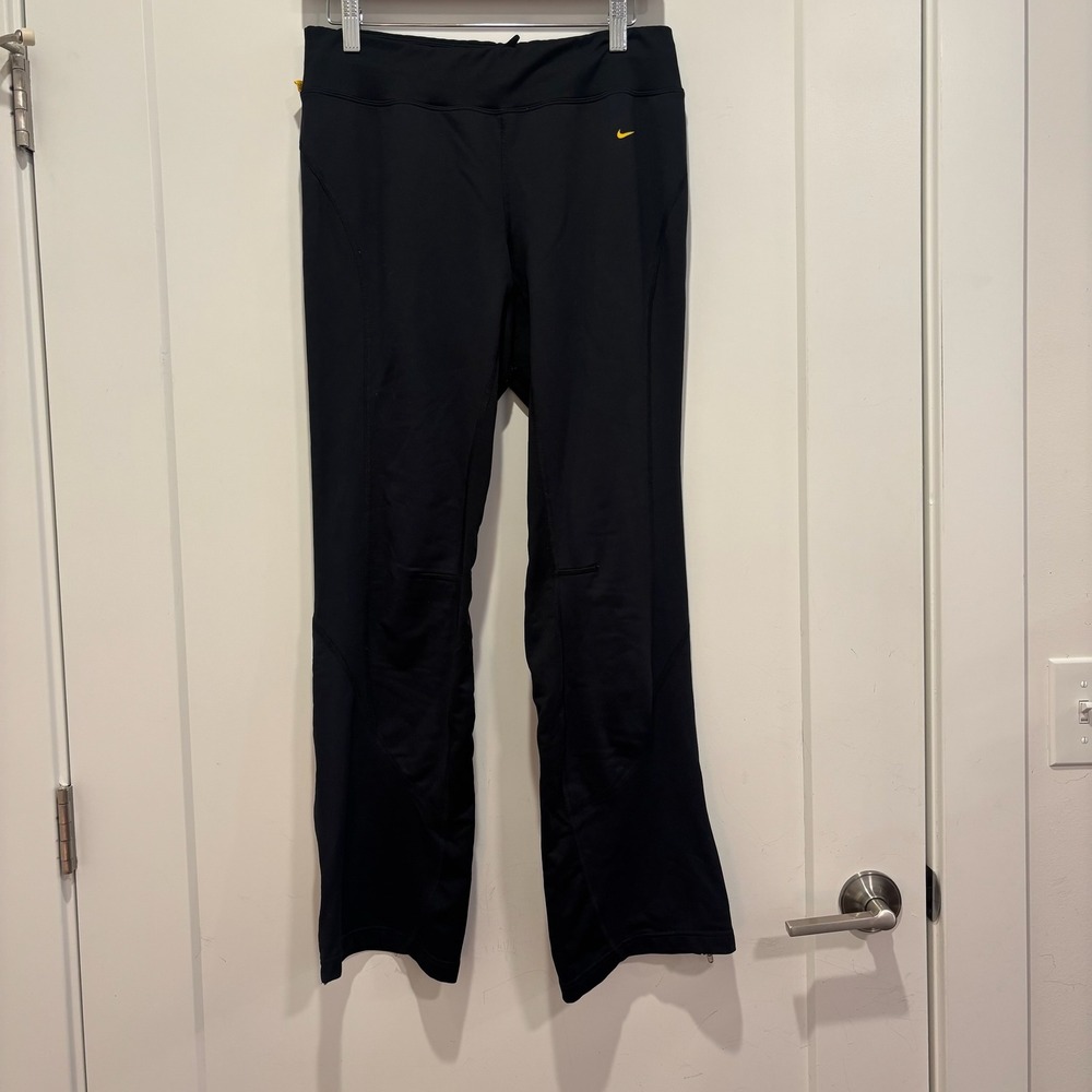 Nike Dri-FIT Livestrong Womens Flared Pants Black Ankle Zip Size‎ M RN56323
